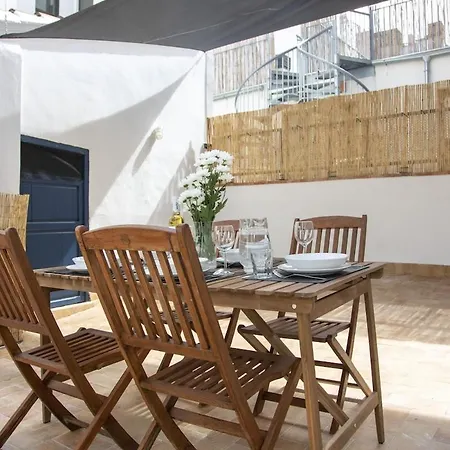 Singularstays El Grao V Appartement *